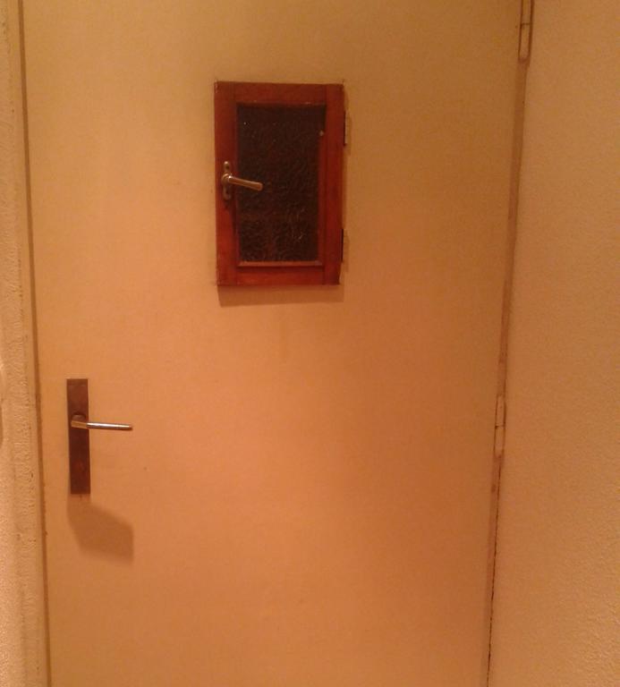 Red Apartment Bratislava Rum bild